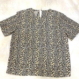 NWT.. modern Essentials animal leopard print S/S Blouse. Easy care no wrinkle